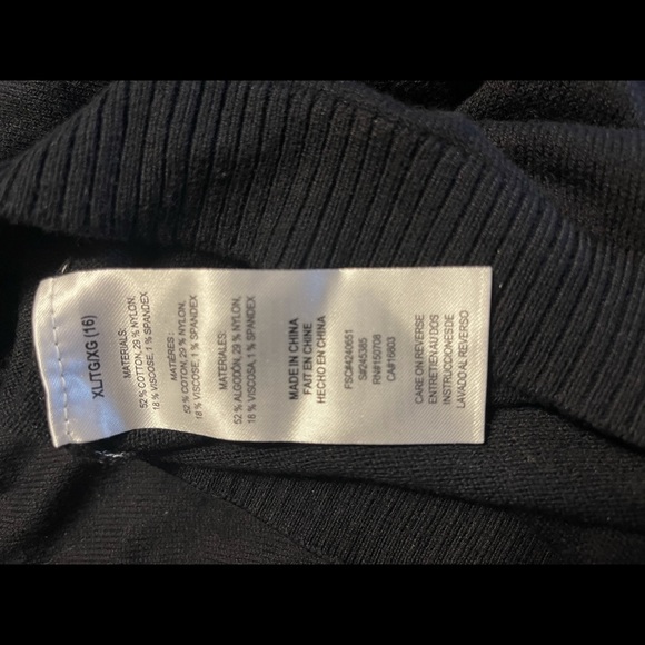 Long Sleeve Pearl Sweater - Picture 5 of 5